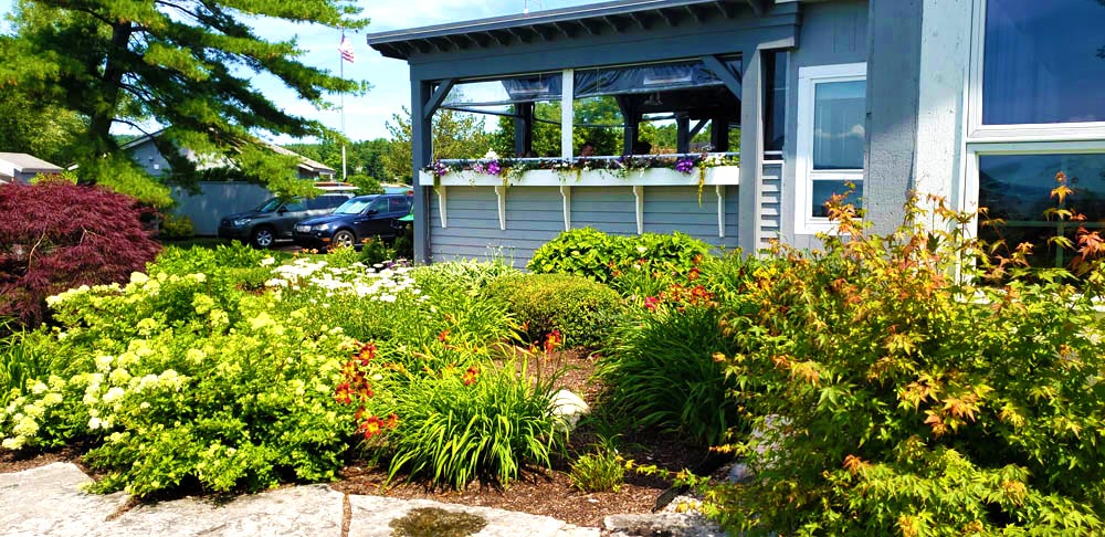 Commercial Landscaping Low Maintenance, Landscaping Companies Traverse City Michigan