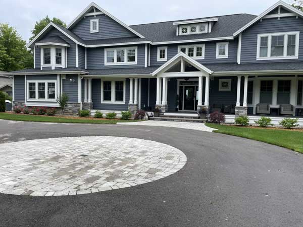 driveway paver circuluar feature