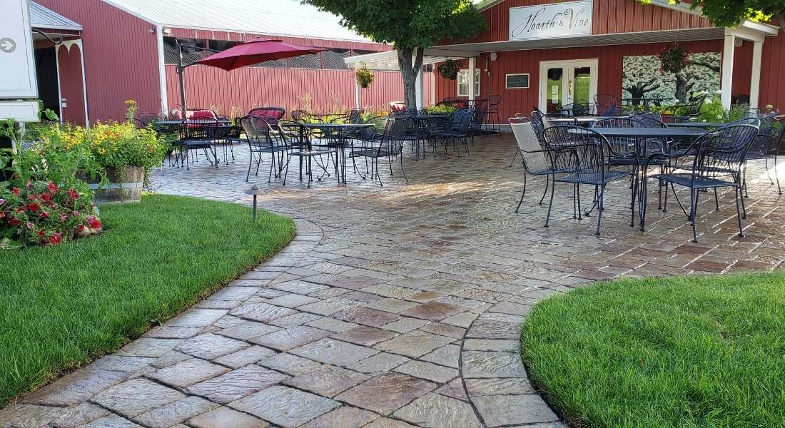 brick paver patio at restaurant for outdoor dining