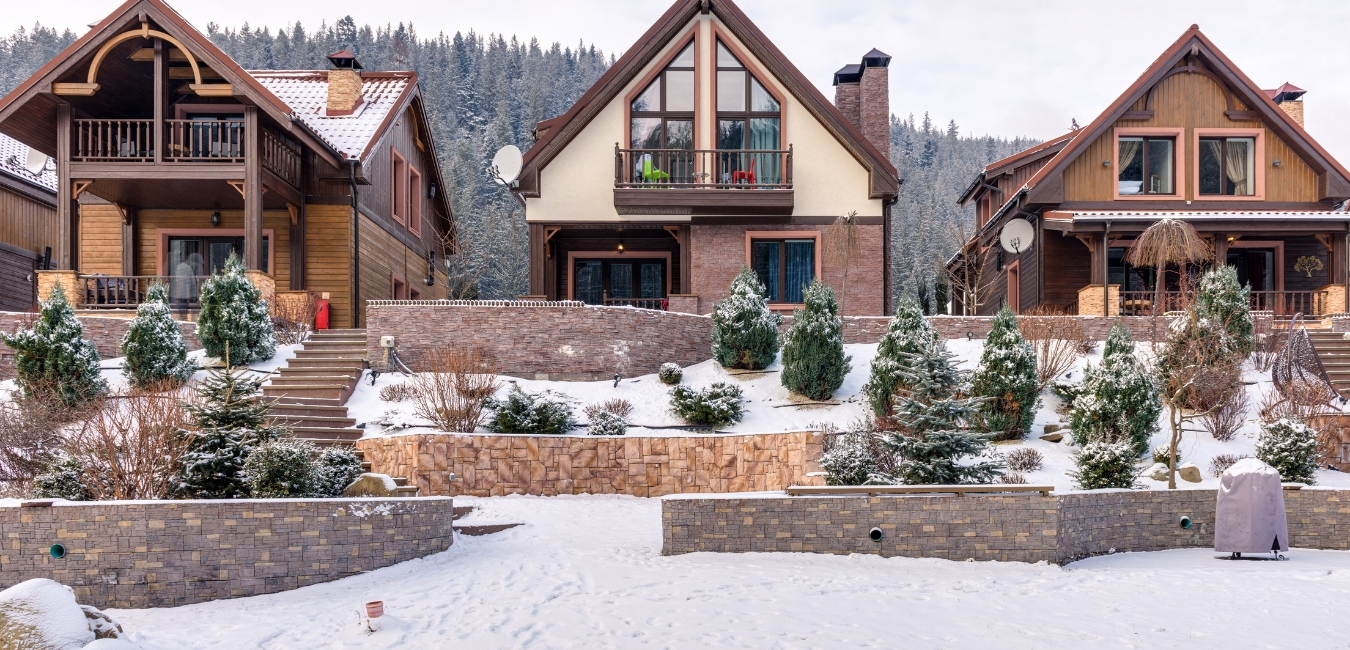 retaining-stone-walls-winter-landscaping-contrast retaining stone walls winter landscaping contrast
